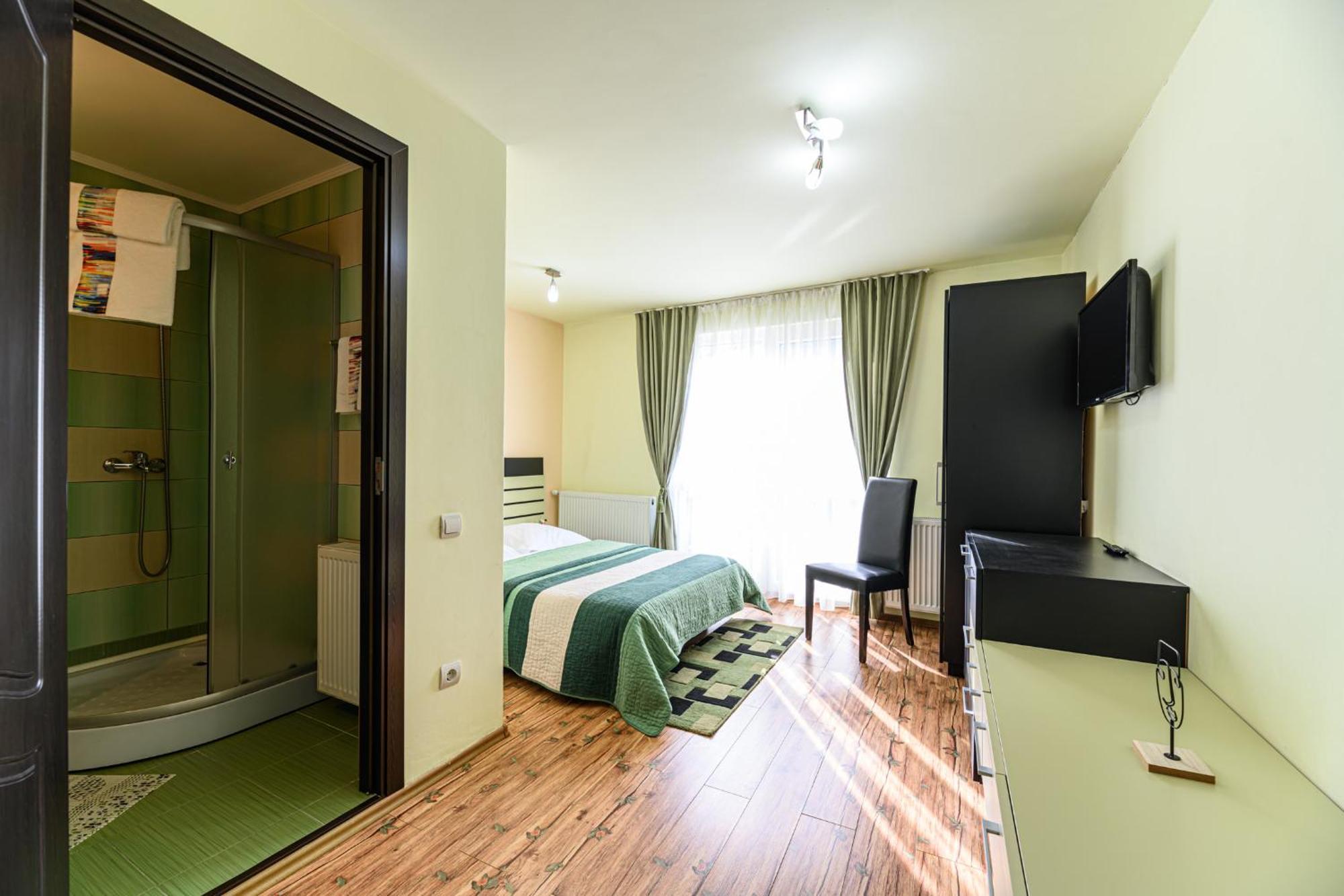 Casa Ramino Hotell Buşteni Eksteriør bilde