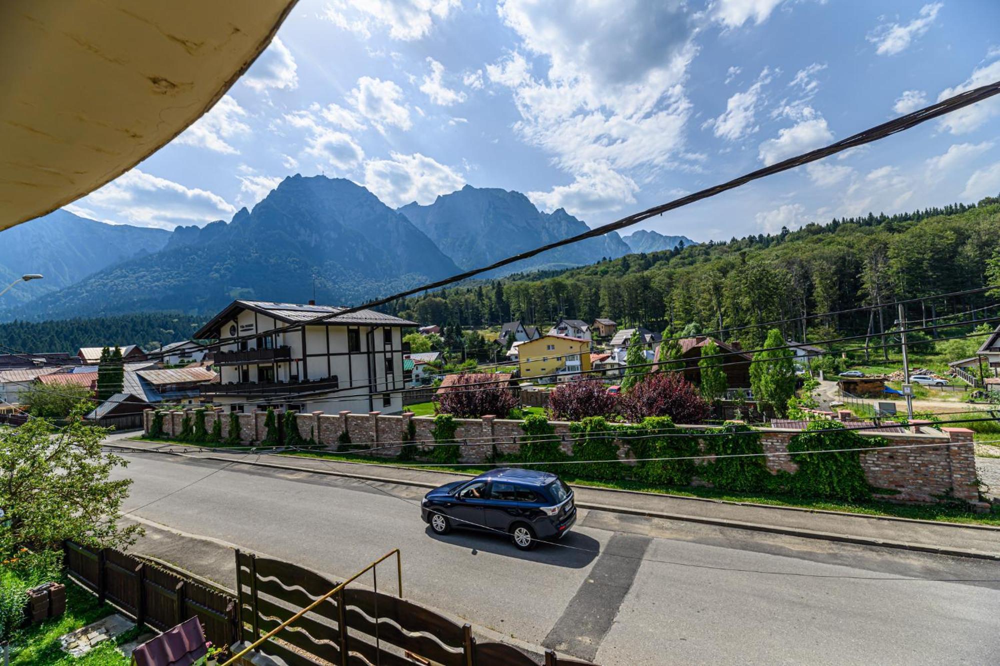 Casa Ramino Hotell Buşteni Eksteriør bilde