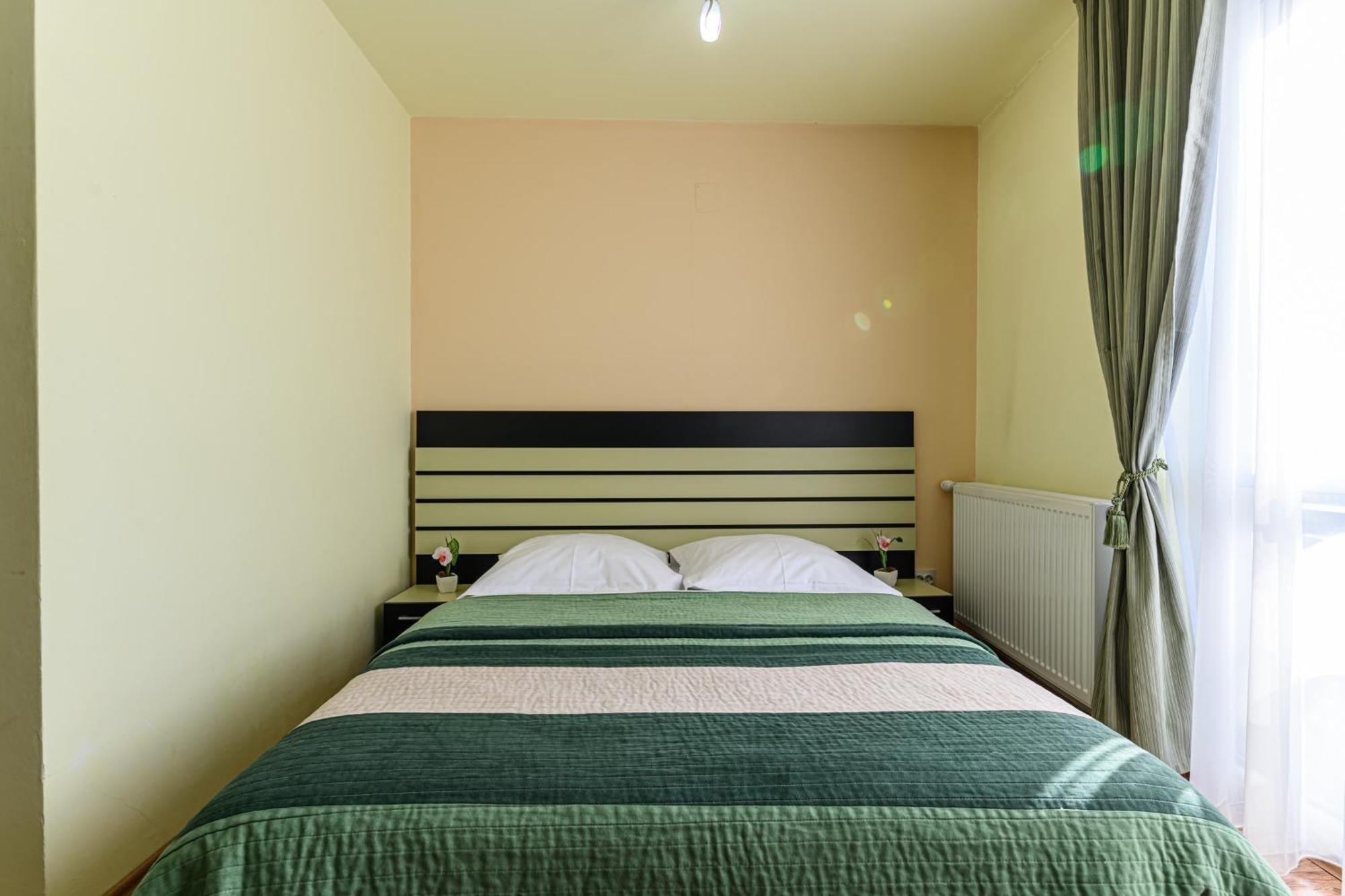 Casa Ramino Hotell Buşteni Eksteriør bilde