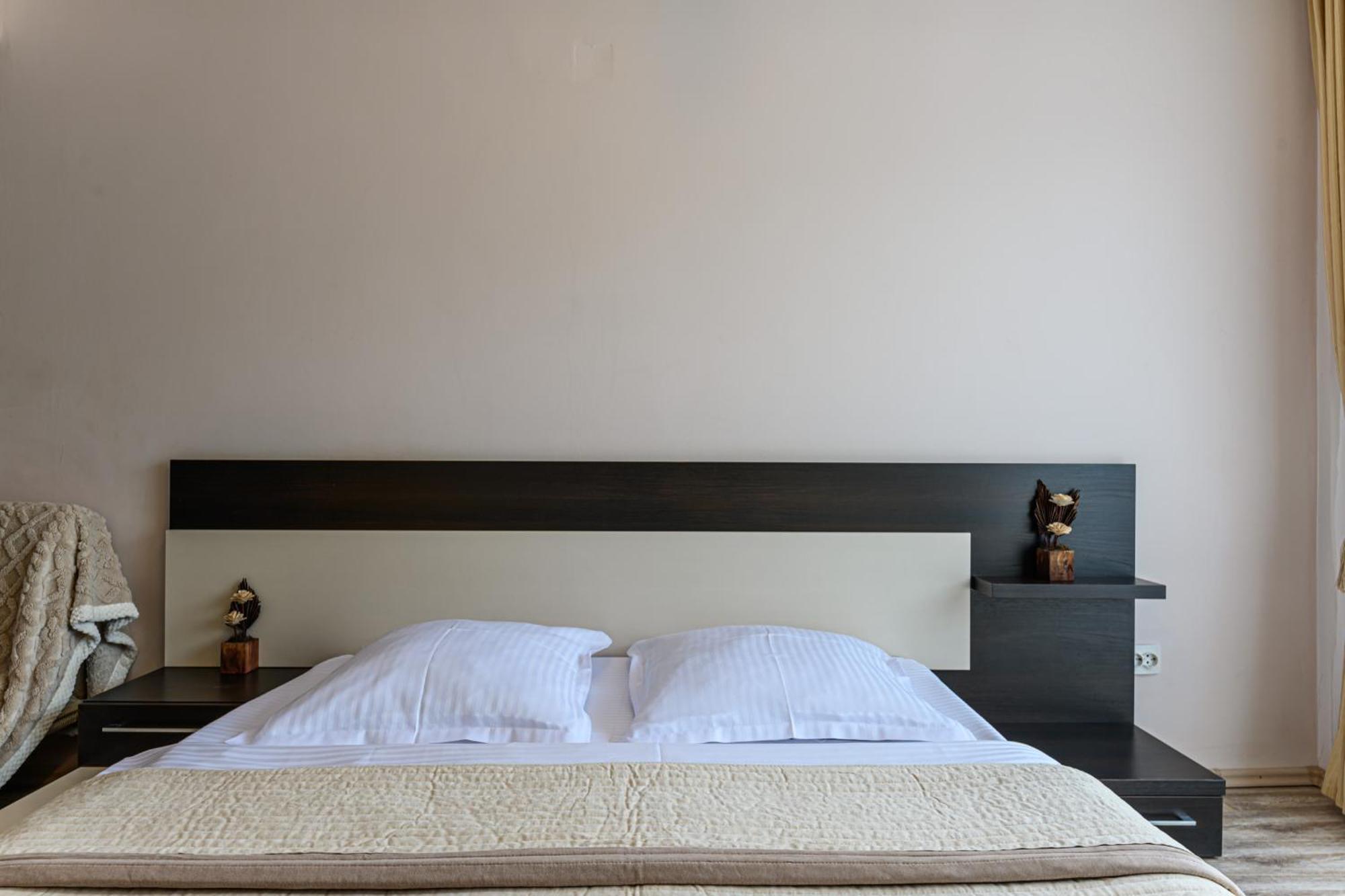 Casa Ramino Hotell Buşteni Eksteriør bilde