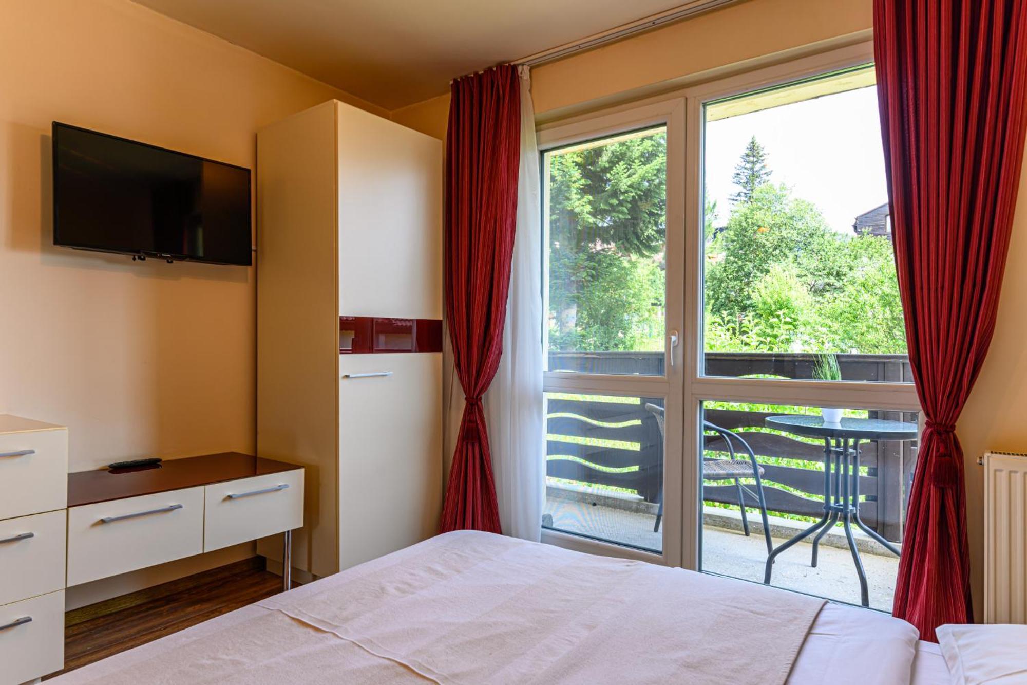 Casa Ramino Hotell Buşteni Eksteriør bilde